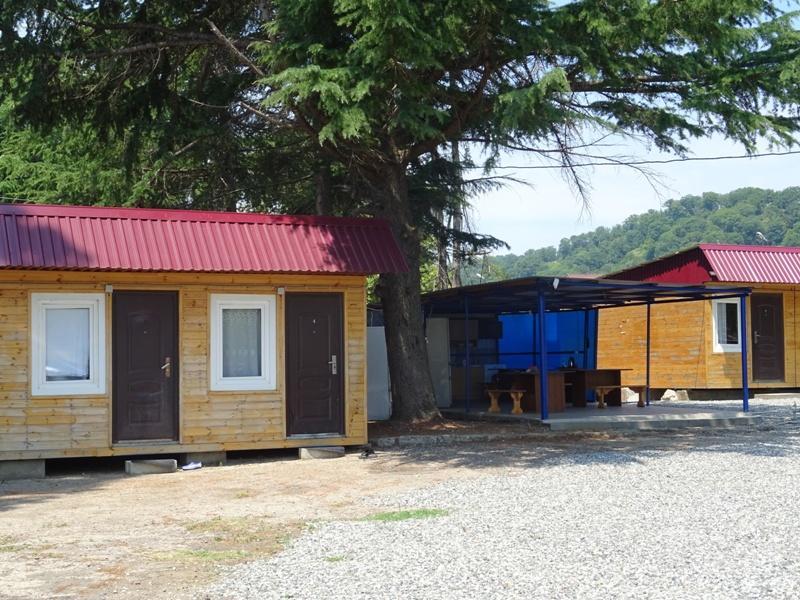 Guest House Tri Topolya Lidzava Екстер'єр фото